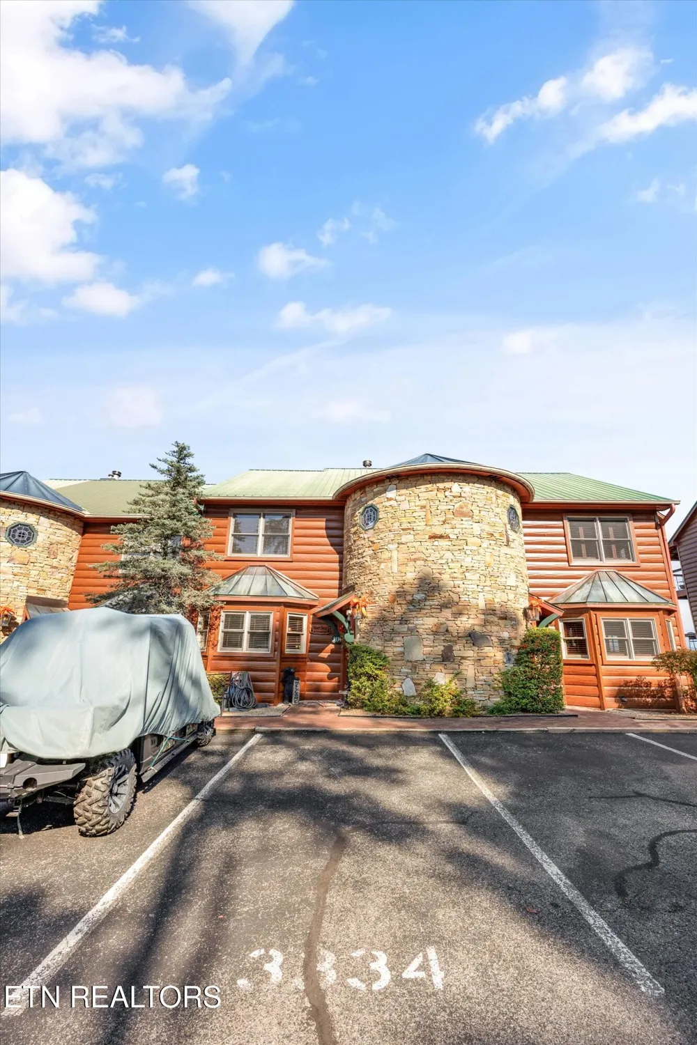 2044 Hickory Ridge Way #3334 Sevierville, TN 37862
