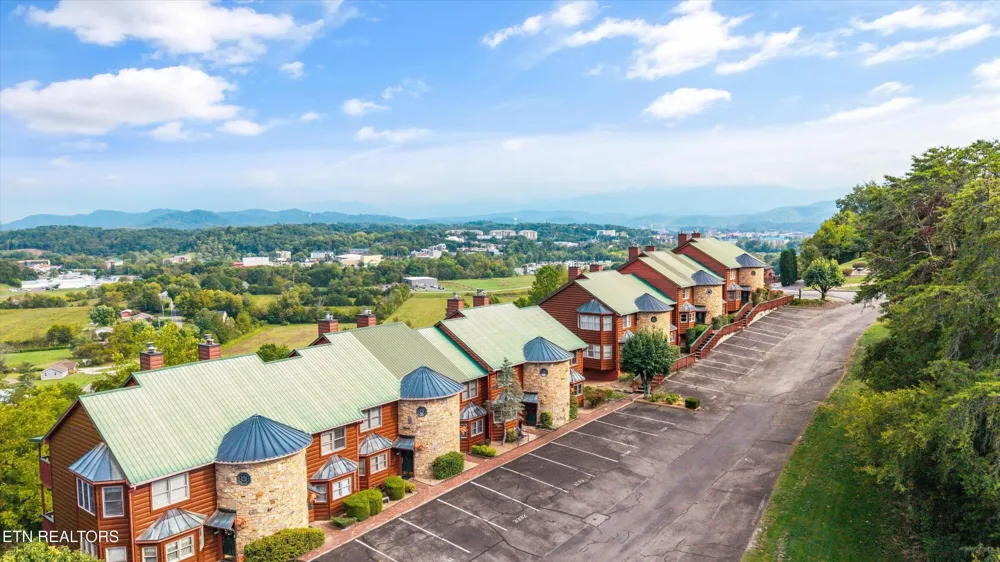 2044 Hickory Ridge Way #3334 Sevierville, TN 37862