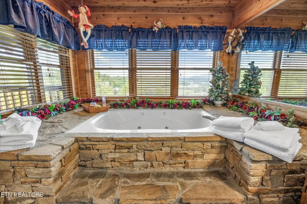 2044 Hickory Ridge Way #3334 Sevierville, TN 37862