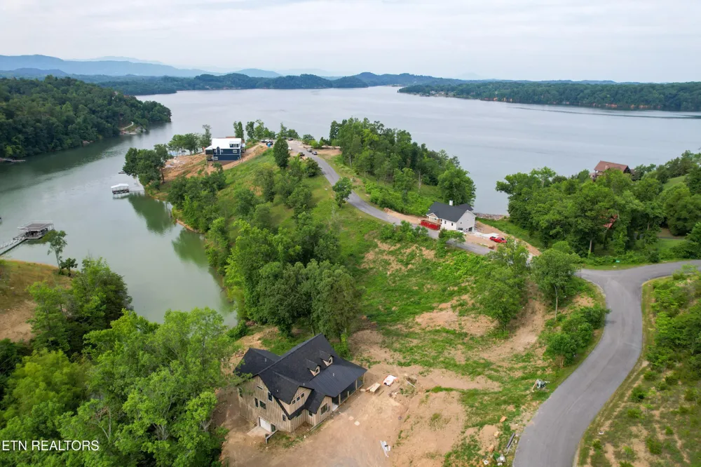 44 Stone Harbor Drive Dandridge, TN 37725