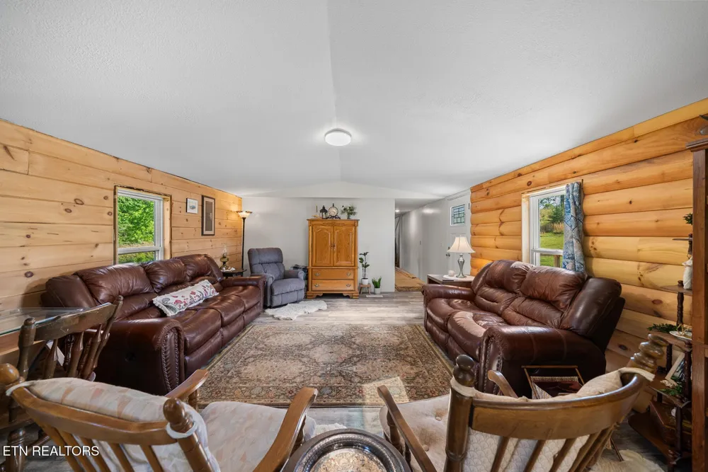 390 SparkmanTown Rd Rock Island, TN 38581