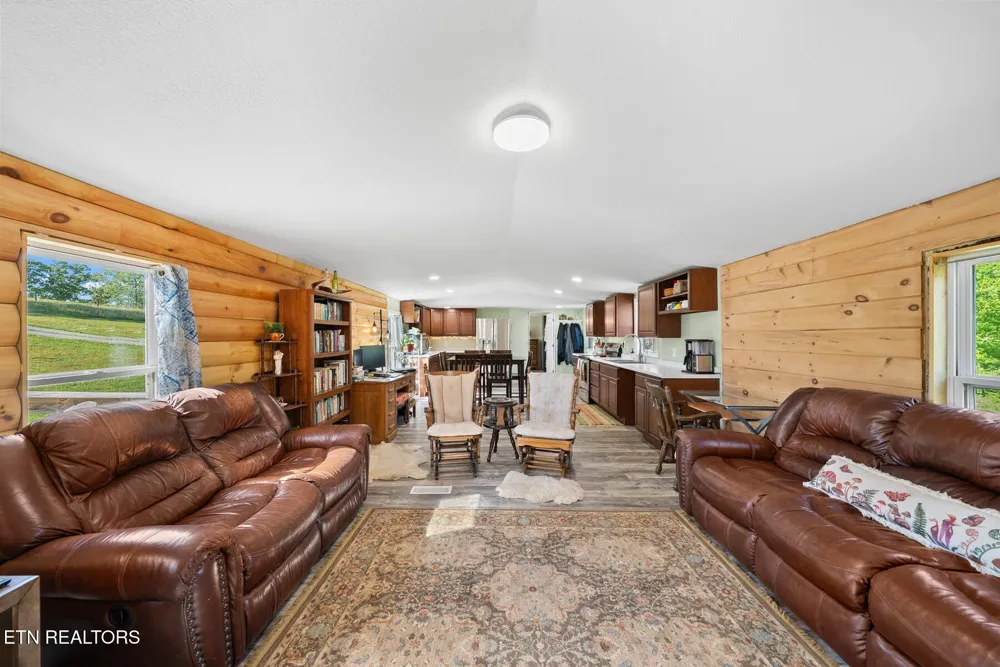 390 SparkmanTown Rd Rock Island, TN 38581