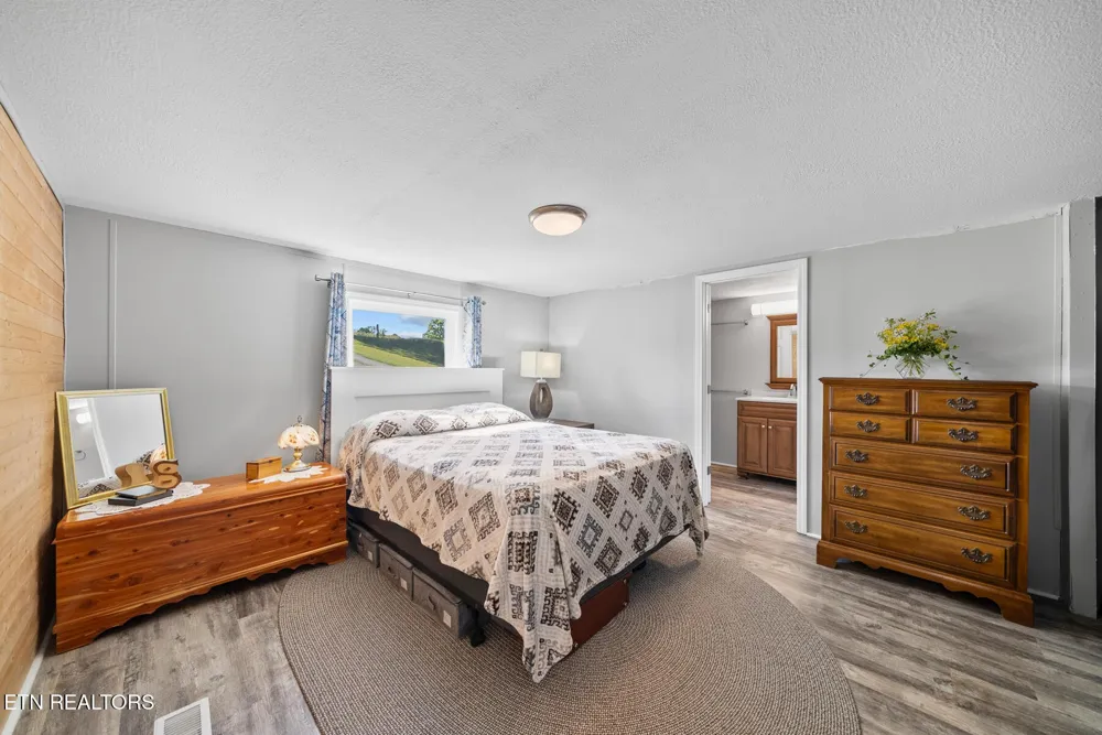 390 SparkmanTown Rd Rock Island, TN 38581