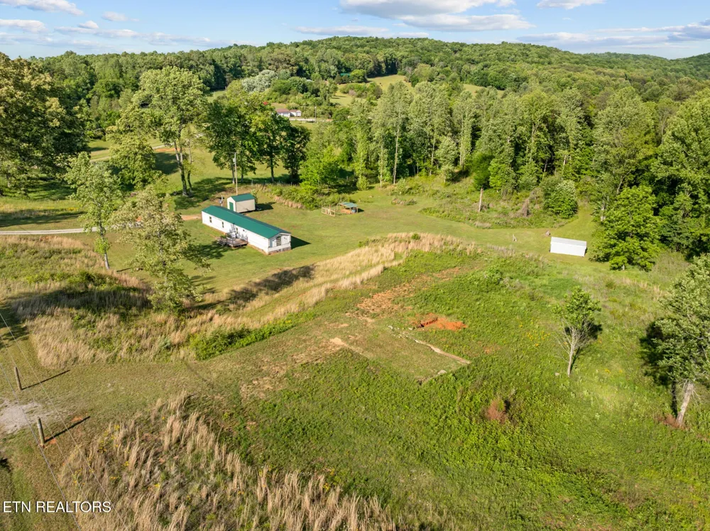 390 SparkmanTown Rd Rock Island, TN 38581