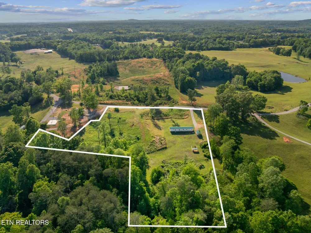 390 SparkmanTown Rd Rock Island, TN 38581