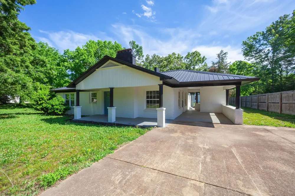 90 SHAW LN Savannah, TN 38372