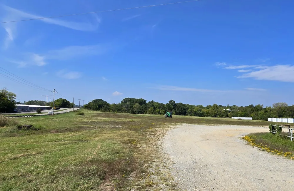 616 N James M Campbell Blvd Columbia, TN 38401