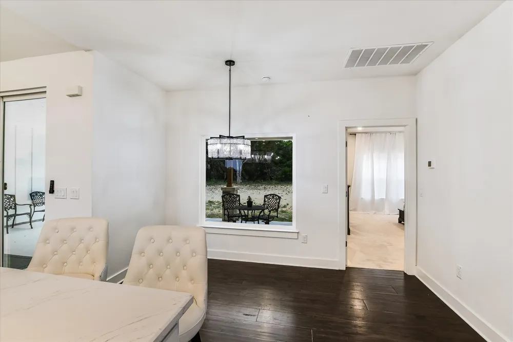 19920 Old Burnet Road Jonestown, TX 78645