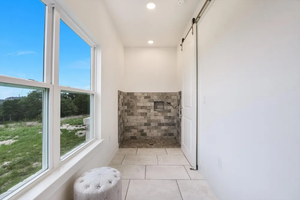19920 Old Burnet Road Jonestown, TX 78645