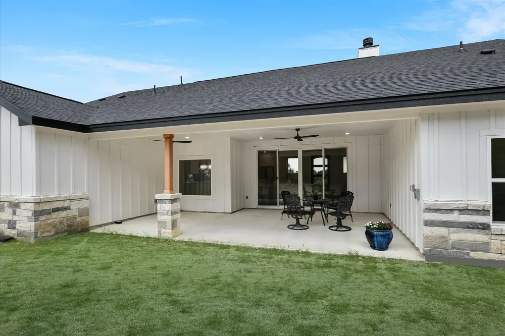 19920 Old Burnet Road Jonestown, TX 78645