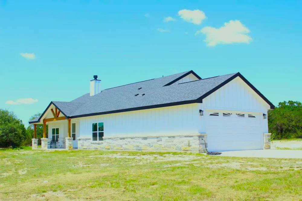 19920 Old Burnet Road Jonestown, TX 78645