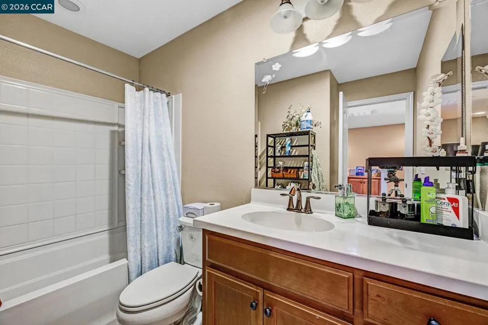 108 Arcangel Way San Pablo, CA 94806