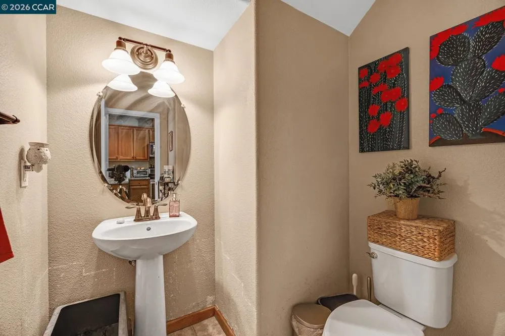 108 Arcangel Way San Pablo, CA 94806