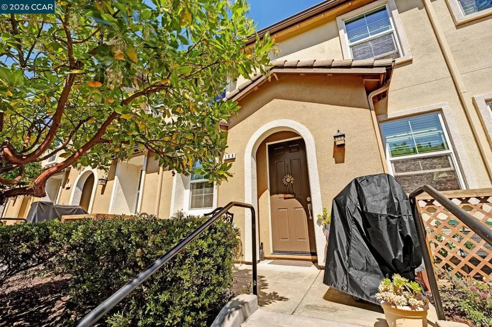 108 Arcangel Way San Pablo, CA 94806