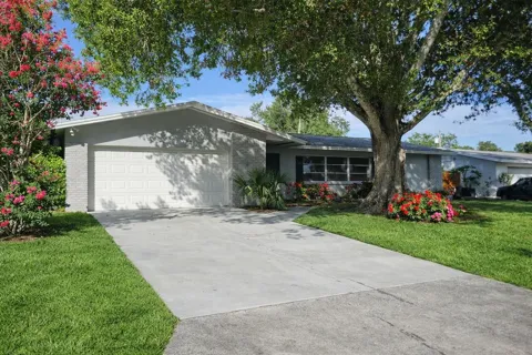 1329 FAIRFIELD DRIVE