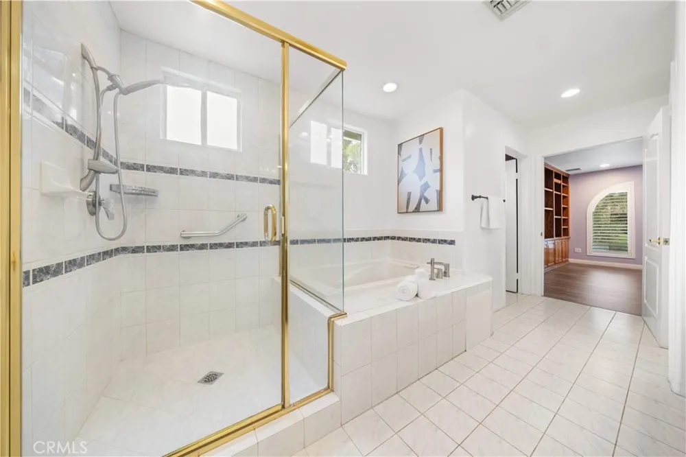 1823 Cliffbranch Diamond Bar, CA 91765