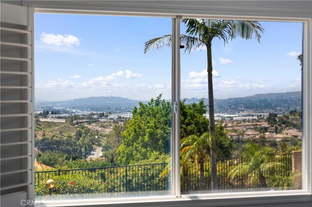 1823 Cliffbranch Diamond Bar, CA 91765
