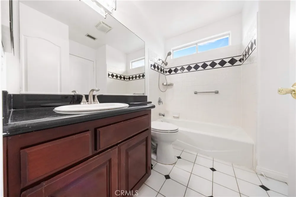 1823 Cliffbranch Diamond Bar, CA 91765