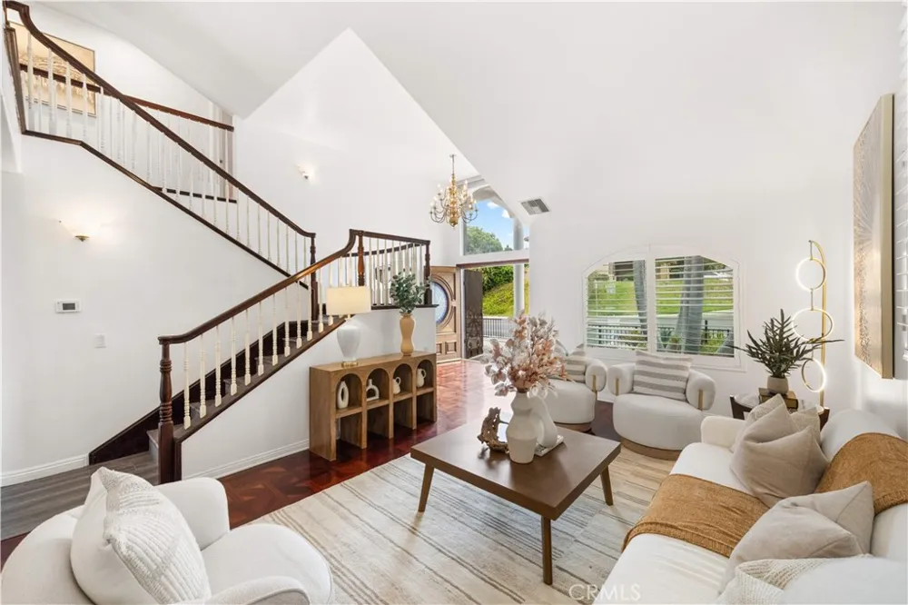1823 Cliffbranch Diamond Bar, CA 91765
