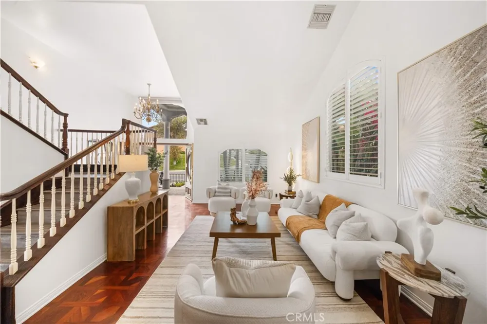 1823 Cliffbranch Diamond Bar, CA 91765