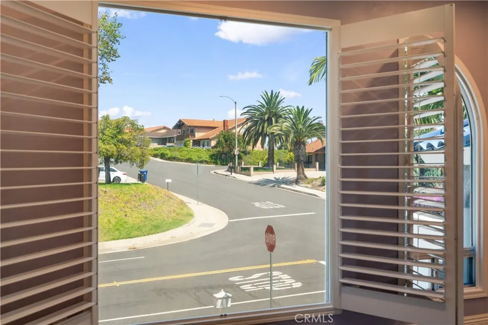 1823 Cliffbranch Diamond Bar, CA 91765