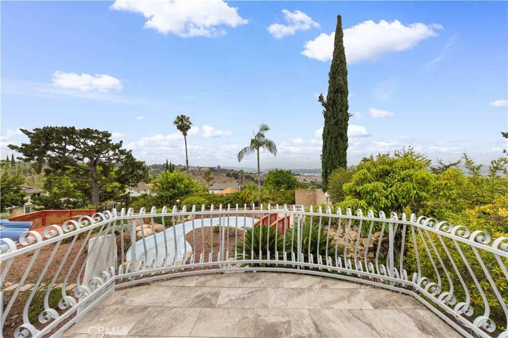 1823 Cliffbranch Diamond Bar, CA 91765