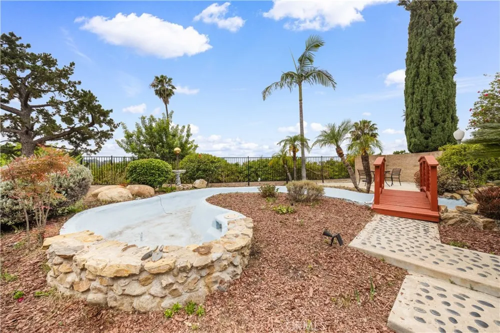 1823 Cliffbranch Diamond Bar, CA 91765