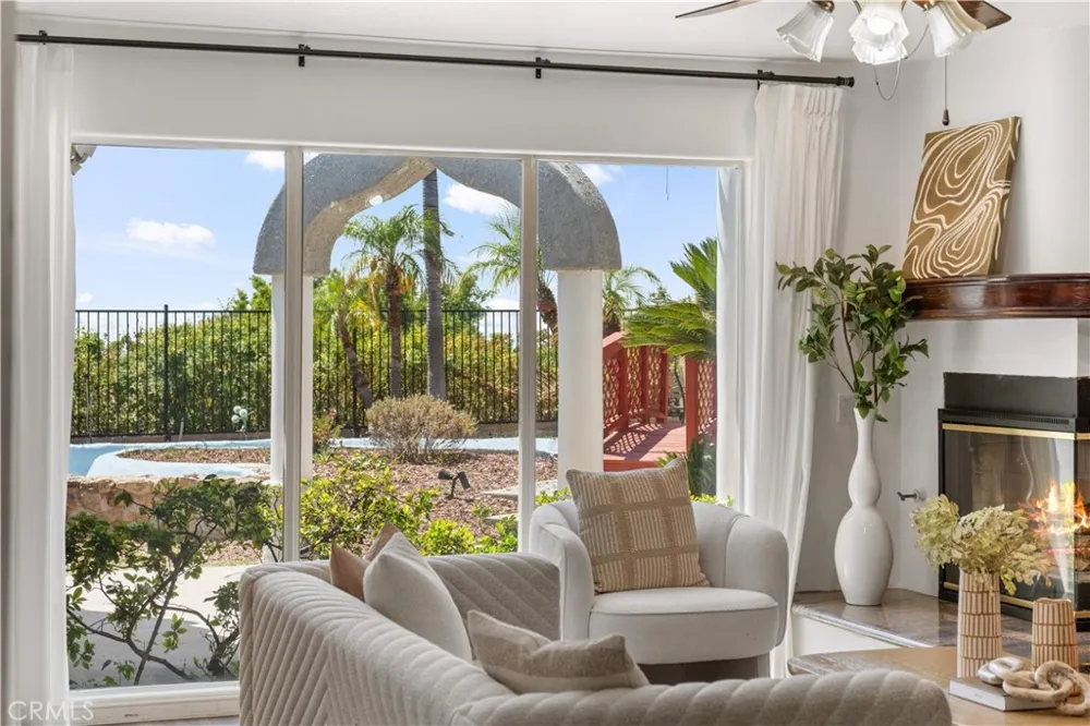 1823 Cliffbranch Diamond Bar, CA 91765