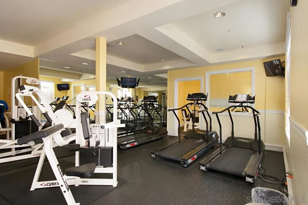 4165 Executive #F304 La Jolla, CA 92037