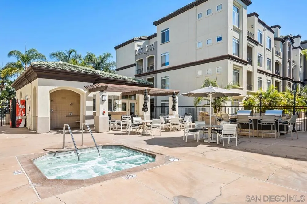 4165 Executive #F304 La Jolla, CA 92037