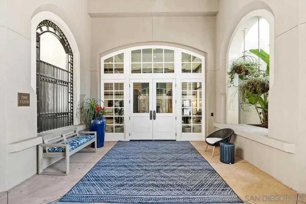 4165 Executive #F304 La Jolla, CA 92037