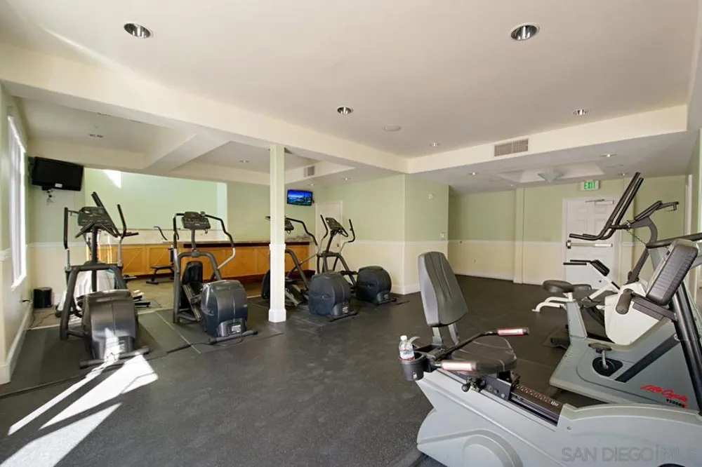 4165 Executive #F304 La Jolla, CA 92037