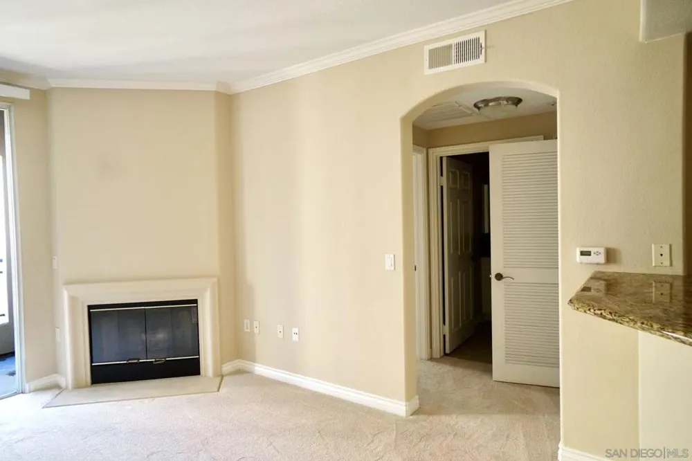 4165 Executive #F304 La Jolla, CA 92037