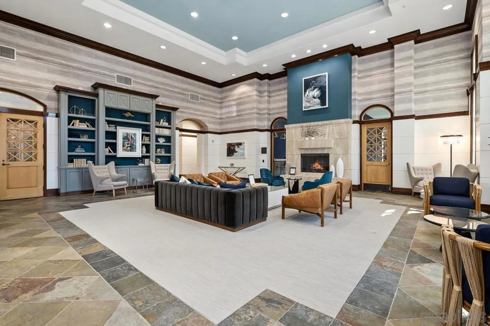 4165 Executive #F304 La Jolla, CA 92037