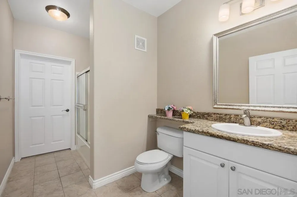 4165 Executive #F304 La Jolla, CA 92037