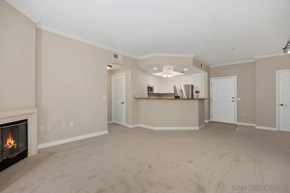 4165 Executive #F304 La Jolla, CA 92037