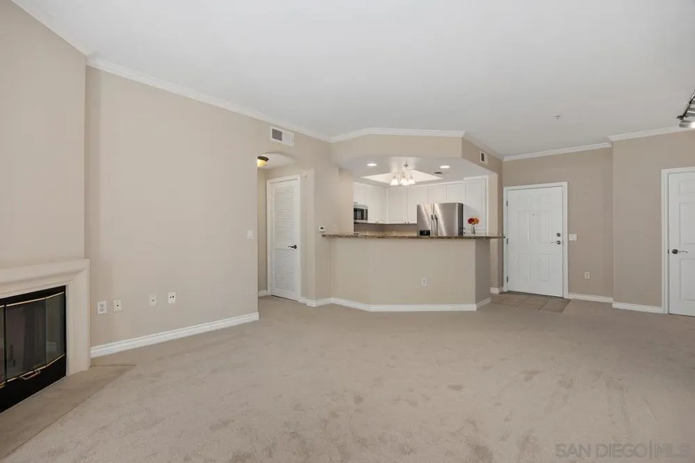 4165 Executive #F304 La Jolla, CA 92037