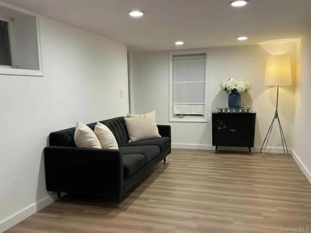 207 Prospect Avenue Sea Cliff, NY 11579