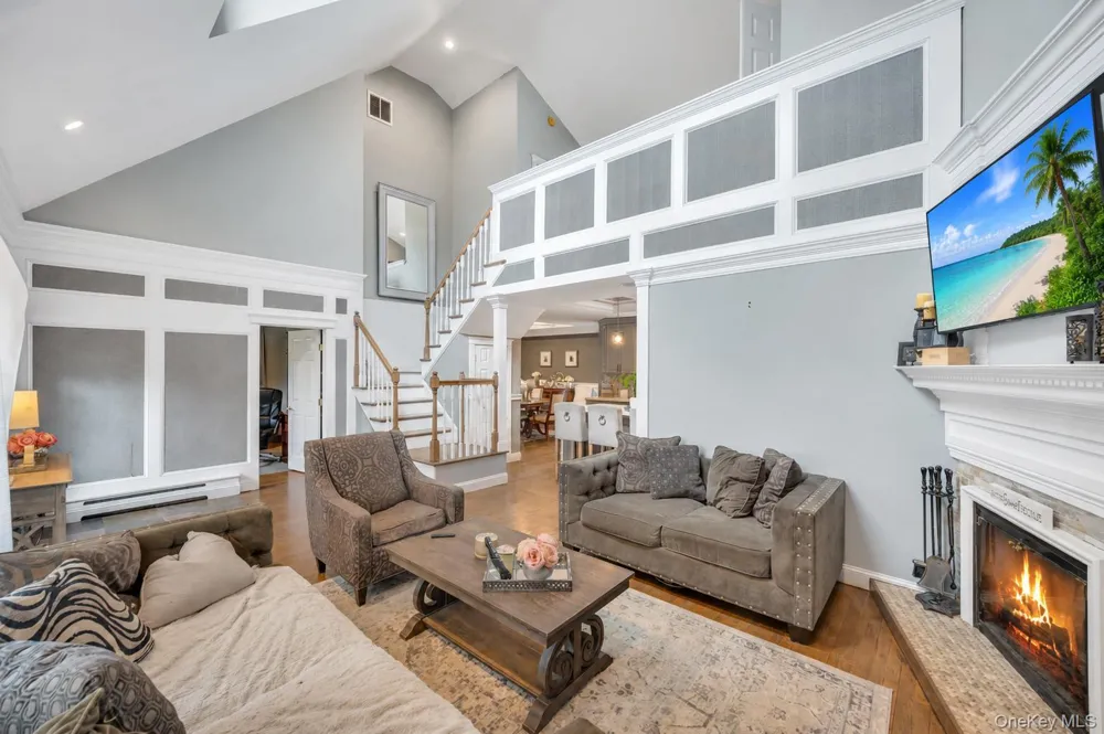 19 Joan Road Bay Shore, NY 11706