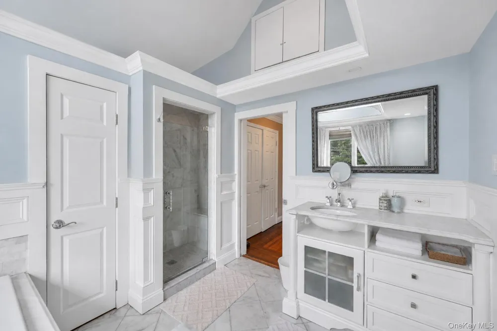 19 Joan Road Bay Shore, NY 11706