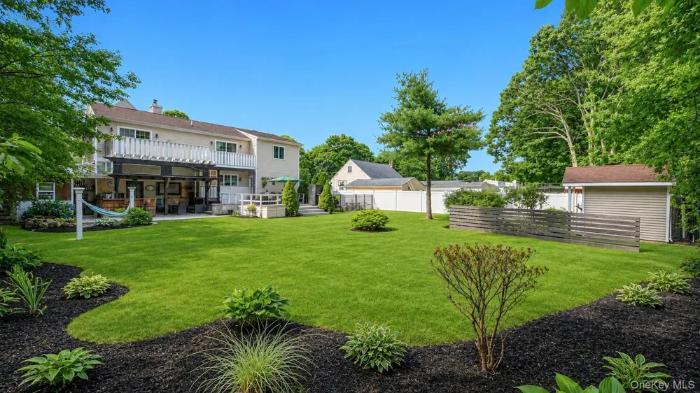 19 Joan Road Bay Shore, NY 11706