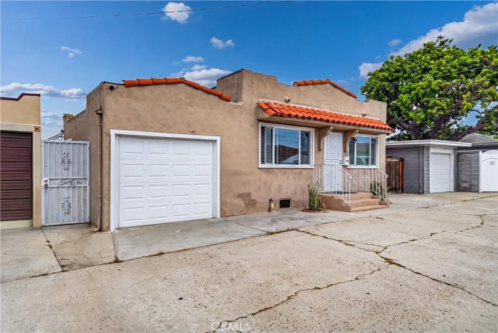 19 Balsam National City, CA 91950