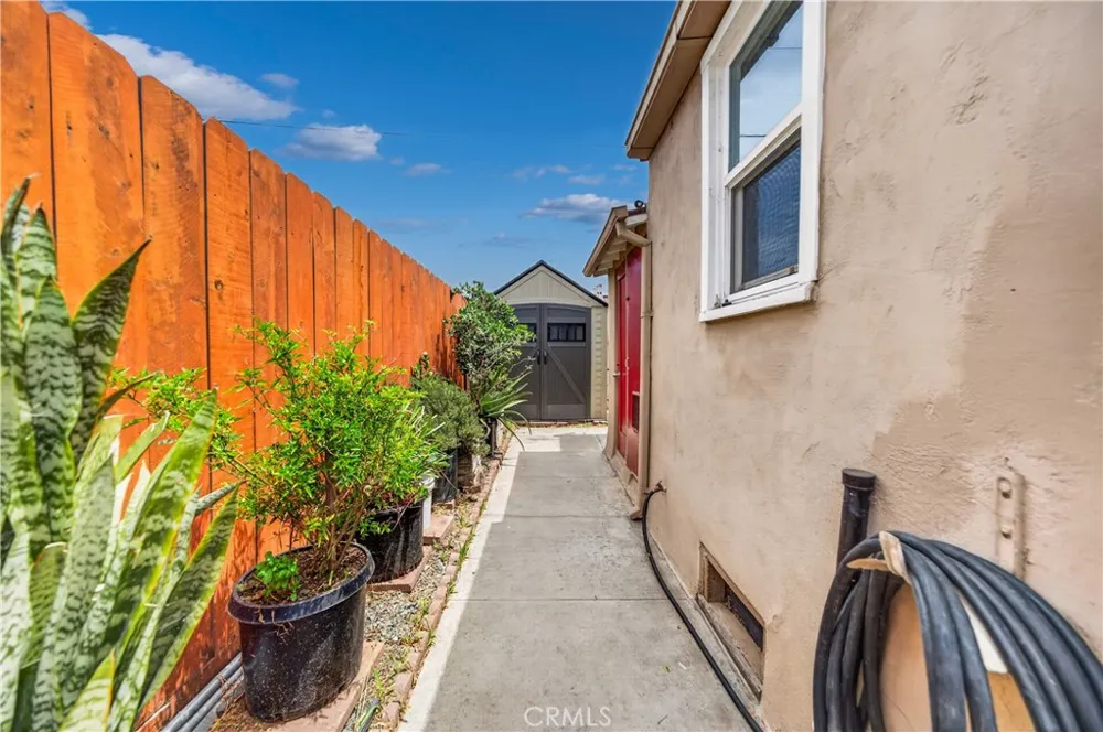 19 Balsam National City, CA 91950