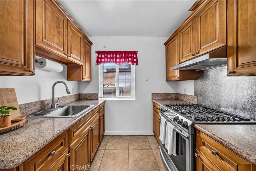 19 Balsam National City, CA 91950