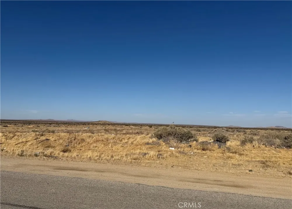 182 Avenue N6 Palmdale, CA 93591