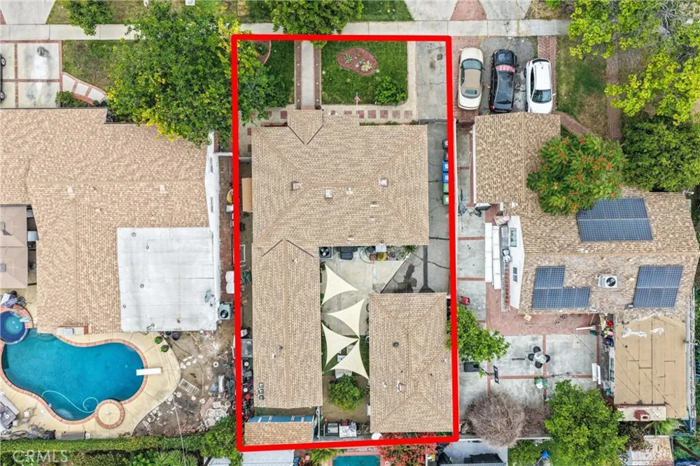 8645 Wakefield Panorama City, CA 91402