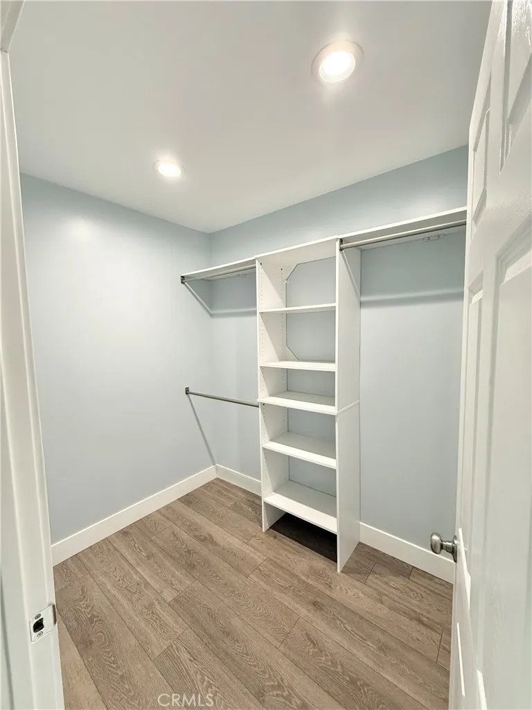 8645 Wakefield Panorama City, CA 91402