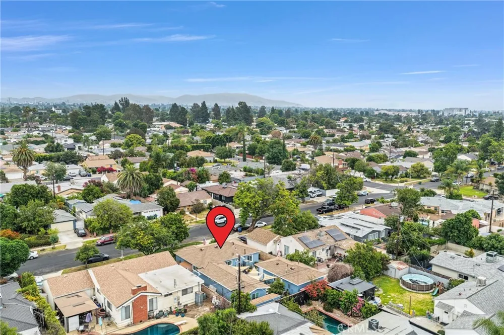 8645 Wakefield Panorama City, CA 91402