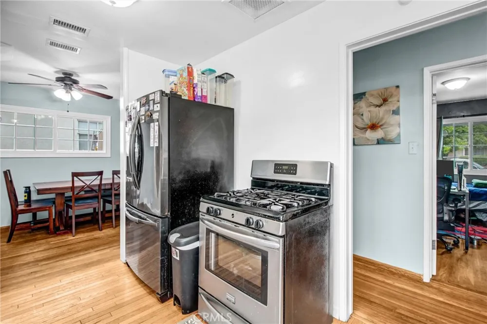 8645 Wakefield Panorama City, CA 91402