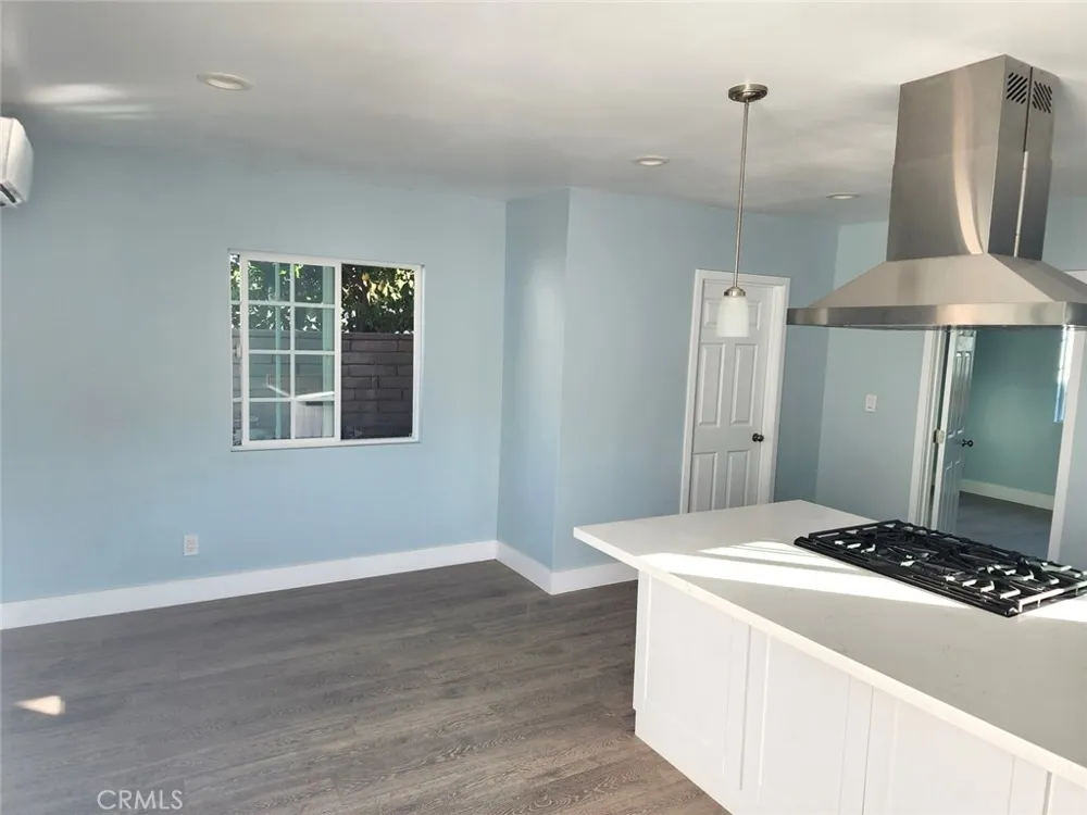 8645 Wakefield Panorama City, CA 91402